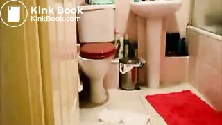 SCAT: Sexy Ebony Chick Misses Toilet