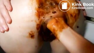 Girl who Like Scat