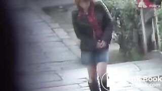 Japanese girl want to pee and shit badly - Unsensored Japanese scat porn videos