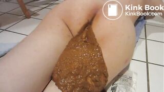 Scat and farts