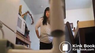 Toilettenfresse friß die Scheiße deiner Herrin