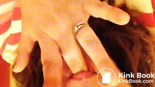 pig cleans up her shit