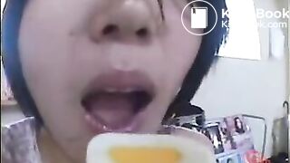 Eating and pooping part 1