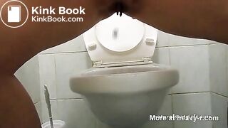 Pissing And Shitting On Cam