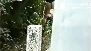 Voyeur Outdoor Pooping