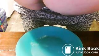 Taking a shit on a plate