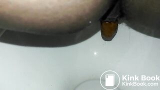 Toilet poop