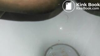 Toilet poop
