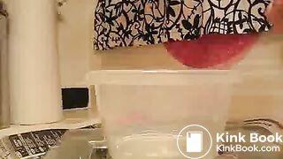 Petesue and her poop contest