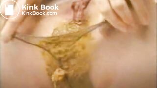 Sexy German Girl Shits Her Pantyhose