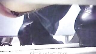 15172ph_1506_p5_poop_shitting