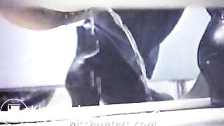 15172ph_1506_p5_poop_shitting