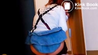 Sexy japanes thong pooping