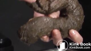 Scat Goddess Defecating