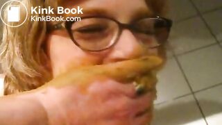 Nasty Wife Giving Scat Blowjob