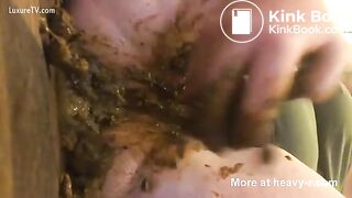 Shitty Snatch Fingering