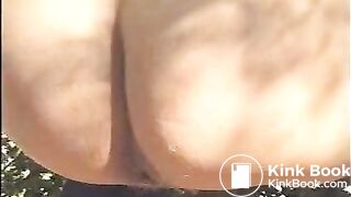 9836Big_Butt_girl_shits