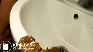 Scat Slave Babes Shit Play