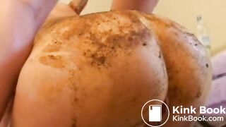 Lesbian Playing With Shit