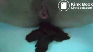 Amateur Babe Pooping #46