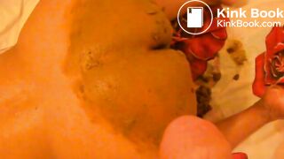 shit play smearing on hur on ass and y pee on hur