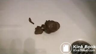 Italian Amateur Wife Poops