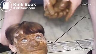 Scat Lady In Threesome