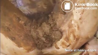 Scat Lady In Threesome