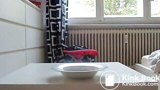 Amateur Babe Pooping #33