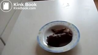 Amateur Babe Pooping #33