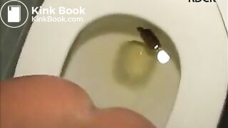 AmazingGirlsPooping (2)