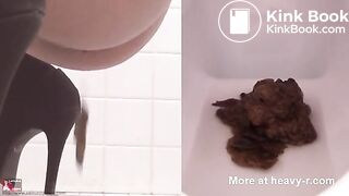 Big Dump In High Heels