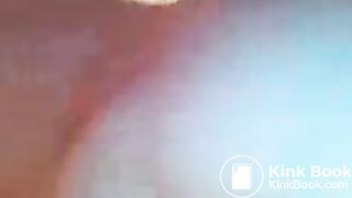 Arab princess pooping 04