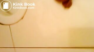 naugty arab girl pooping