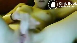 hottie rubs and fingers her cunt