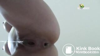 MILF Dropping Turd Bombs