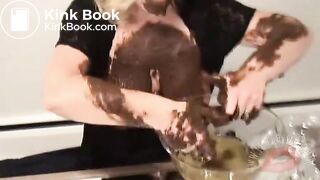 Sewer Slut - taste test 02