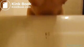 Bathtub shit and eat