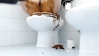 Extreme Messy Scat Play
