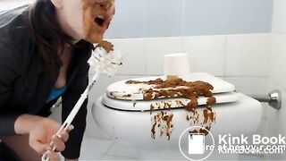 Extreme Messy Scat Play