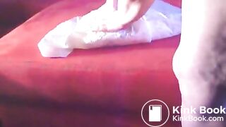 BBW SHITTING ON COUCH