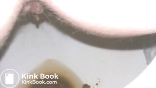 Wife takin a wet shit