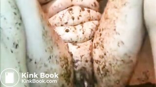 Scat MILF Making A Filthy Mess