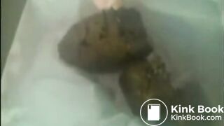 Sweetie enjoys pooping flv