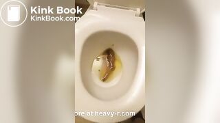 Kurt observes his nice poop