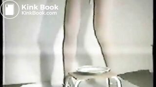 » Pretty girl loading a very big turd Vintage video