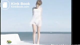 Lady Poop In Publicmp4