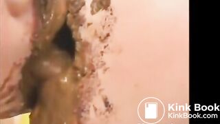 Japanese Girls Kissing With Shit