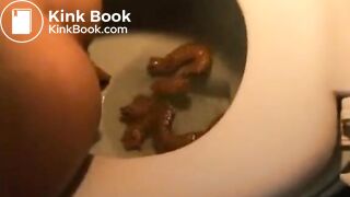 Amateur Babe Pooping #41