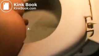 Amateur Babe Pooping #41